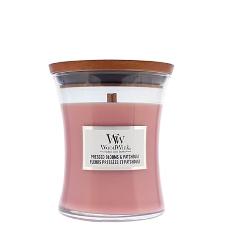 WoodWick Pressed Blooms & Patchouli scented candle with wooden wick 275 g